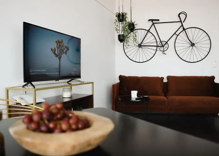 Hohes Apartment Mit Weitblick Ueber Augsburg
